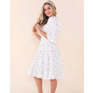 Ivy City Co. Jill Floral Smocked Dress